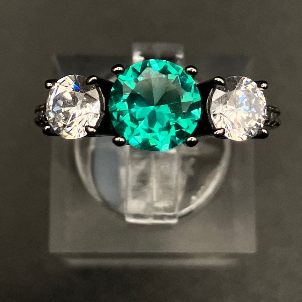 Sterling Silver Three Stone Ring Green Clear Round Cut Gunmetal Finish Size 7